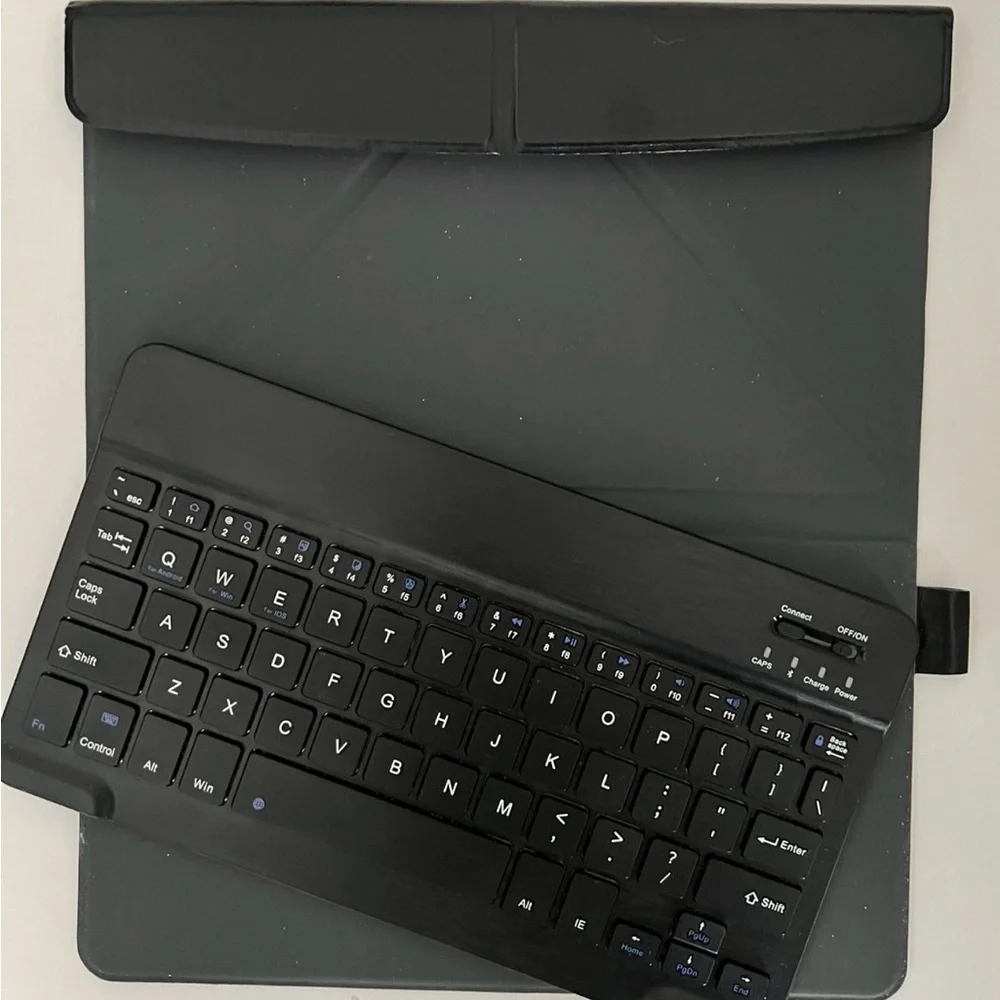 Black Wireless Keyboard and Case for Tablets